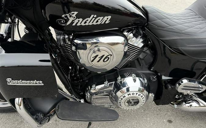 2025 Indian Motorcycle® Roadmaster® w/PowerBand Audio Black Metallic