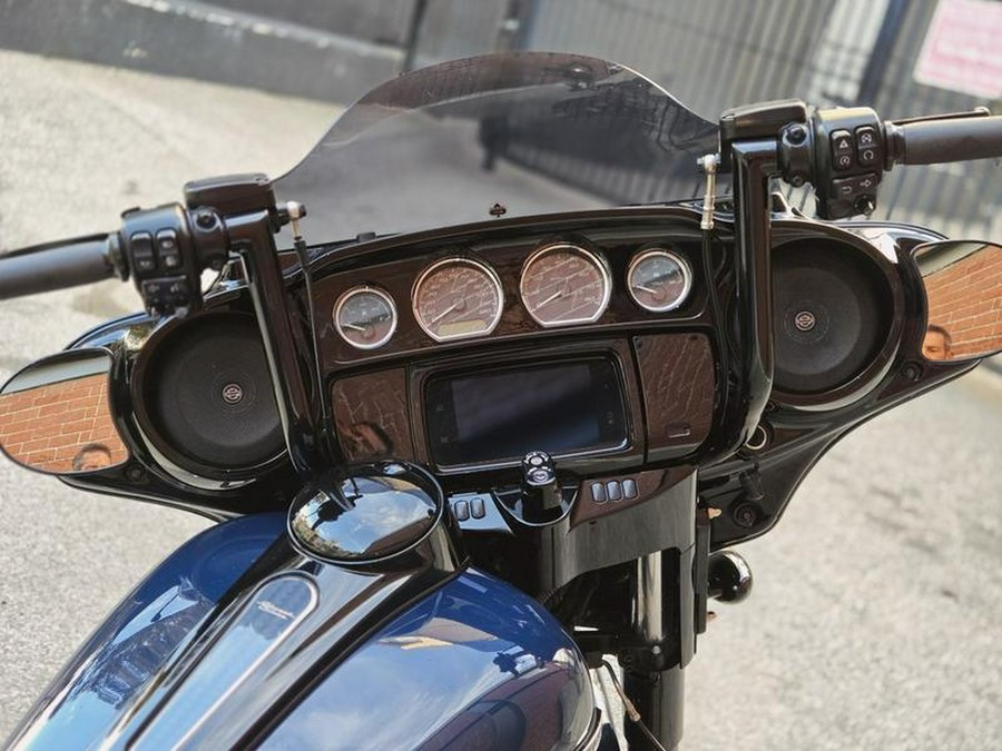 2019 Harley-Davidson® FLHXS - Street Glide® Special