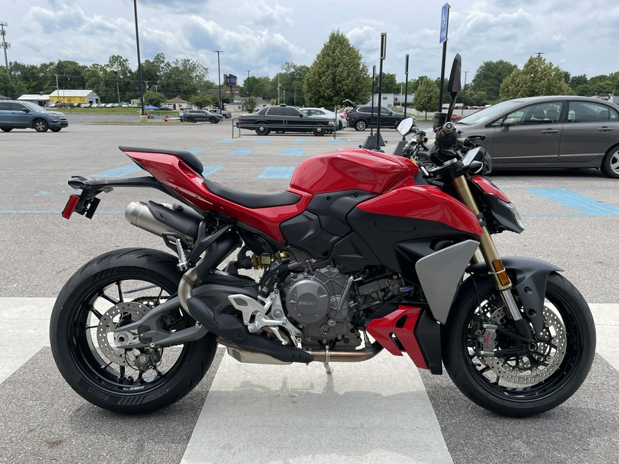2026 Ducati Streetfighter V2 - DEMO -