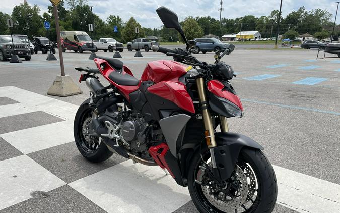 2026 Ducati Streetfighter V2 - DEMO -