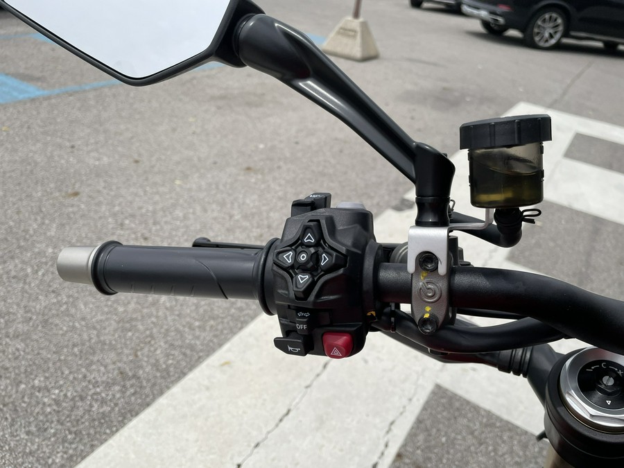 2026 Ducati Streetfighter V2 - DEMO -