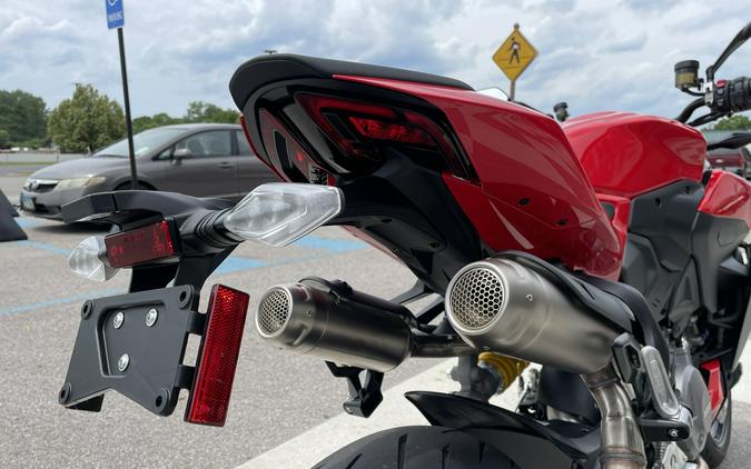 2026 Ducati Streetfighter V2 - DEMO -