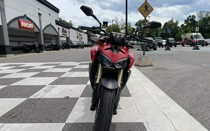 2026 Ducati Streetfighter V2 - DEMO -