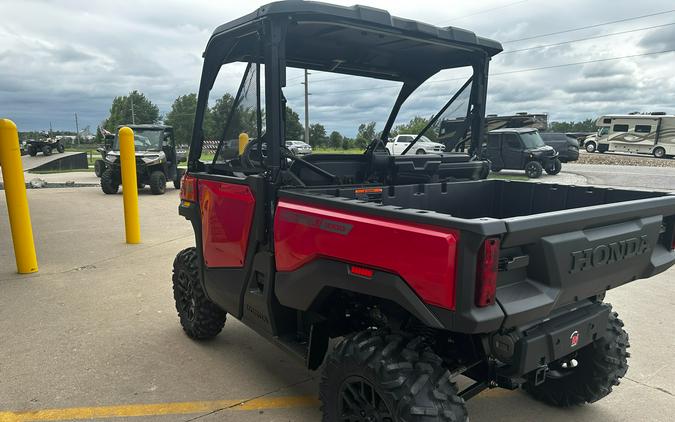 2026 Honda Pioneer 1000 Deluxe