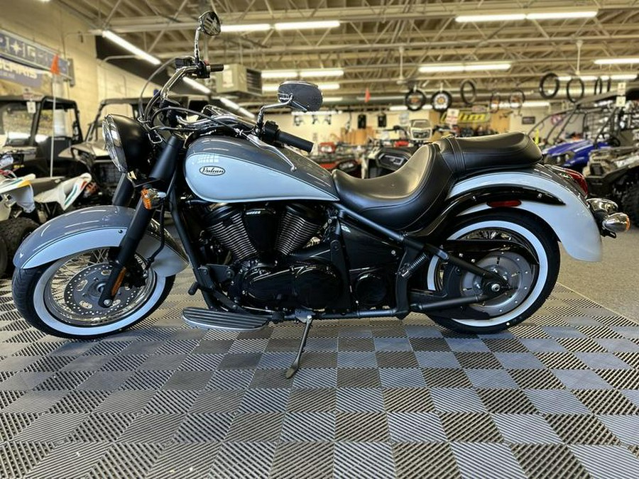 2024 Kawasaki Vulcan® 900 Classic