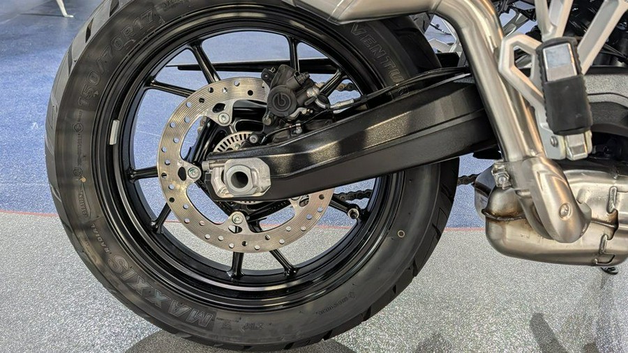 2025 BMW F 800 GS Light White