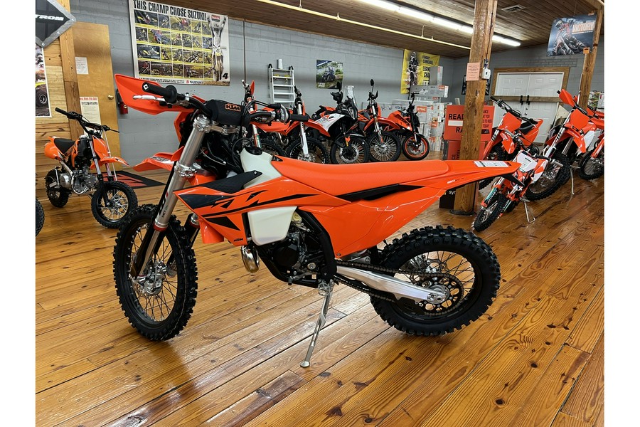 2025 KTM XC 150 W