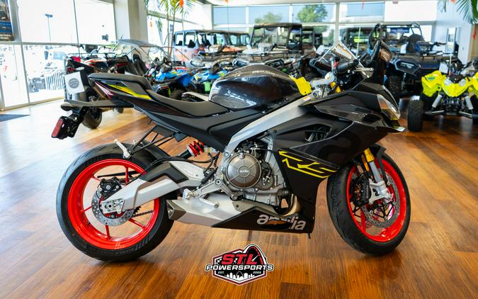2026 Aprilia RS 660 - VENOM YELLOW