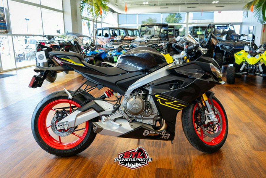 2026 Aprilia RS 660 - VENOM YELLOW