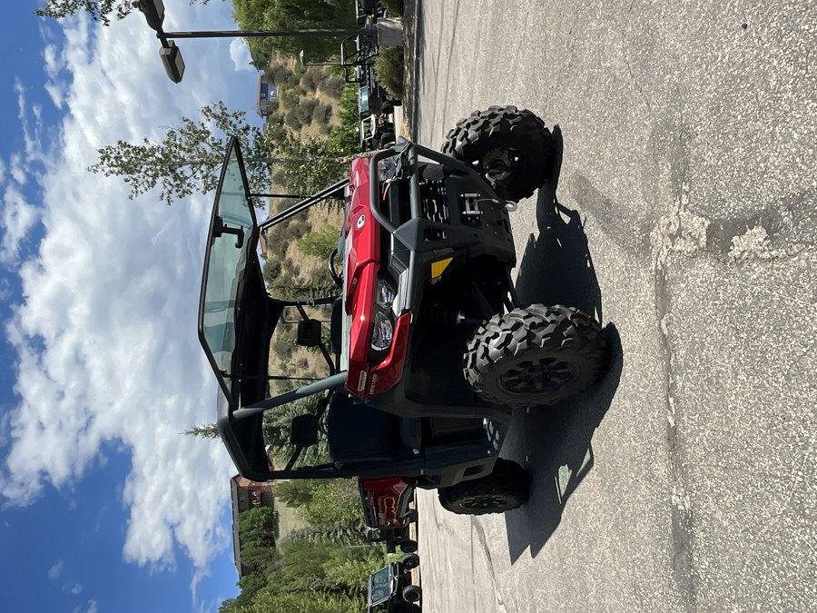 2024 Can-Am DEFENDER XT HD10 Fiery Red - UU2689