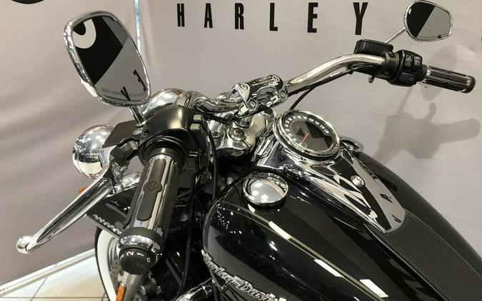 2018 Harley-Davidson® FLDE - Softail® Deluxe