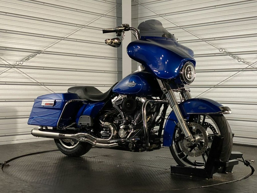 2010 Harley-Davidson® FLHTC - Electra Glide® Classic