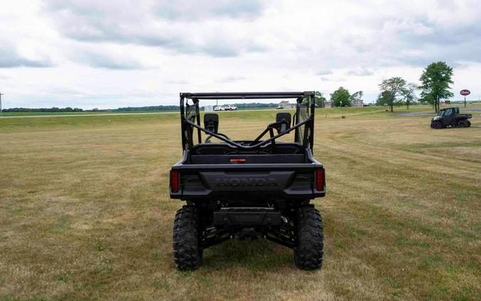 2024 Honda Pioneer 1000 Deluxe