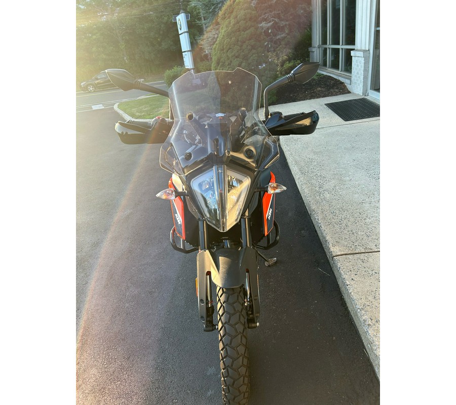 2022 KTM Adventure 390