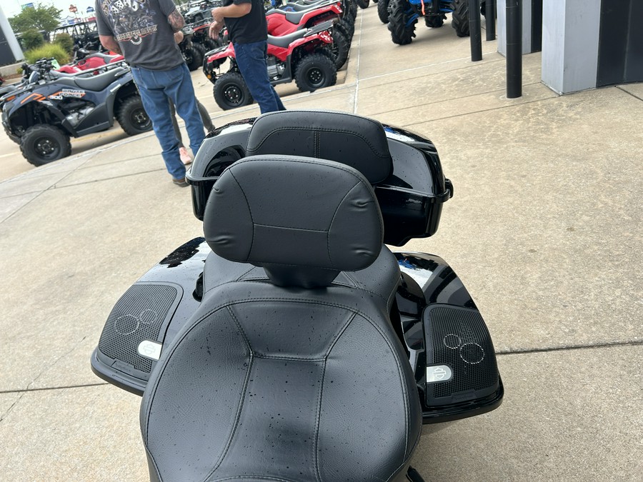 2021 Harley-Davidson® CVO™ Road Glide®