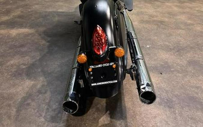 2018 Indian Motorcycle® Chief Dark Horse® ABS Thunder Black Smoke