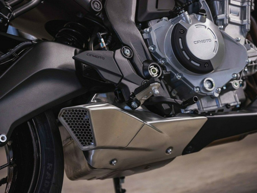 2026 CFMOTO NK 675