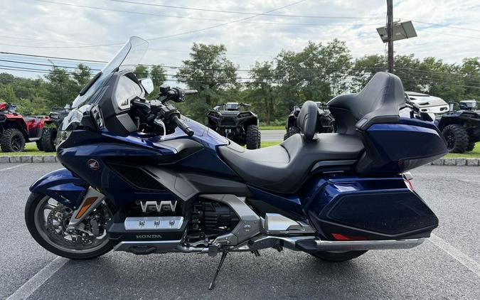 2018 Honda® Gold Wing Tour Pearl Hawkseye Blue