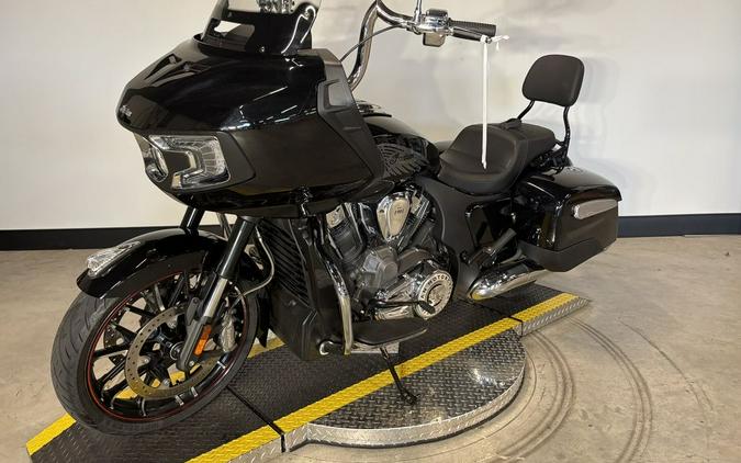 2022 Indian Motorcycle® CHALLENGER LIMITED, BLACK METALLIC, 49ST