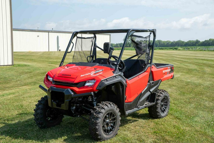 2024 Honda Pioneer 1000 Deluxe