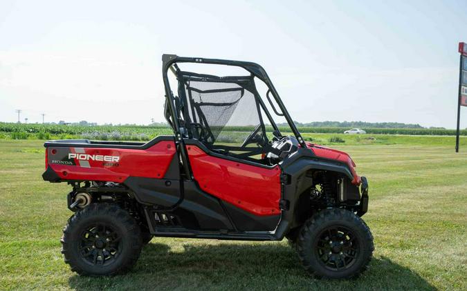 2024 Honda Pioneer 1000 Deluxe