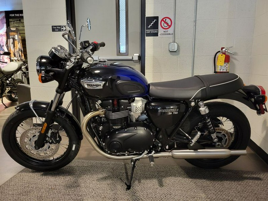 new 2024 Triumph Bonneville T100 Stealth Edition