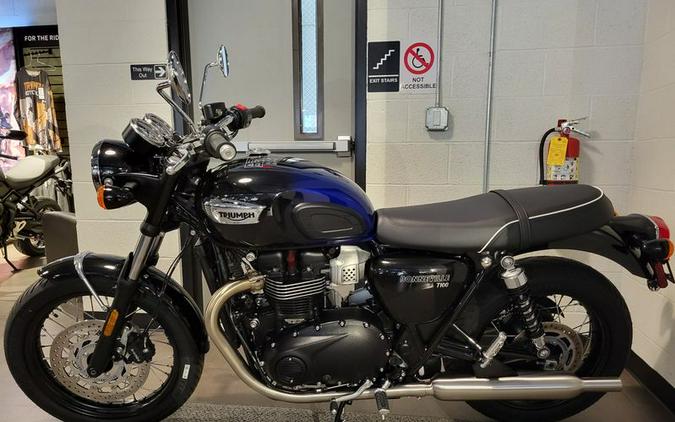 new 2024 Triumph Bonneville T100 Stealth Edition