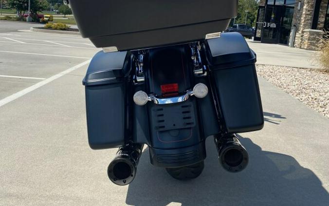 2015 Harley-Davidson Street Glide Special Black Denim & Red Pinstrip