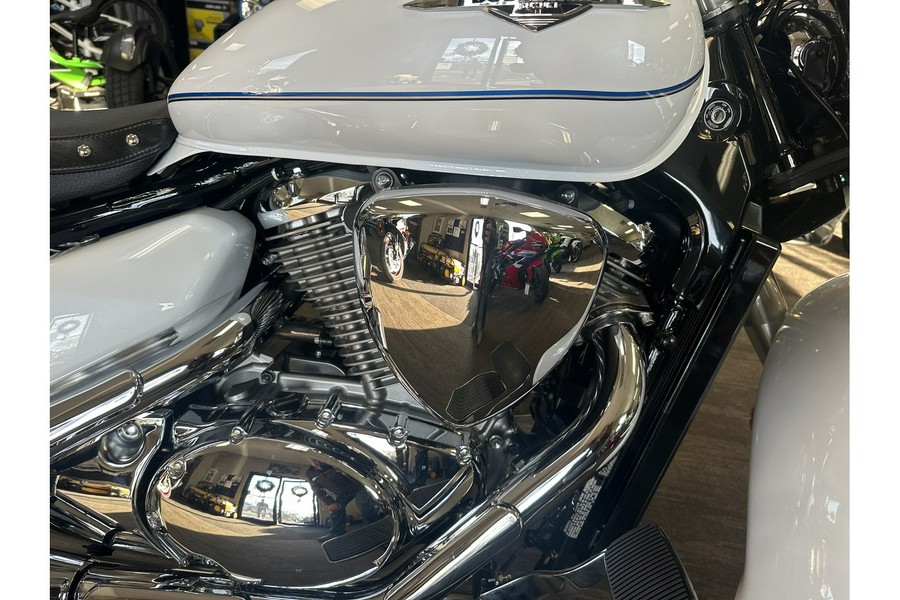 2025 Suzuki Boulevard C50T Special - WHITE