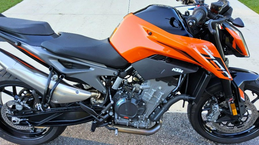2024 KTM 790 Duke