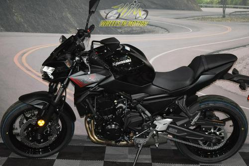 2020 Kawasaki Z650 Review (11 Fast Facts – Urban + Sport Motorcycle)