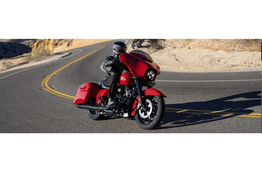 2022 Harley-Davidson® Street Glide® Special Vivid Black (Black Finish)