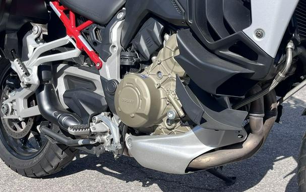 2023 Ducati Multistrada V4 Rally Brushed Aluminum & Matte Black