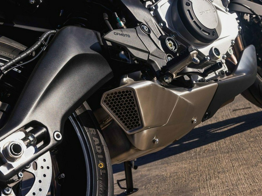 2026 CFMOTO NK 675