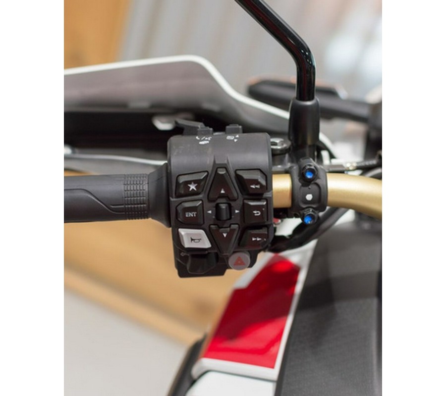 2025 Honda Africa Twin Adventure Sports ES