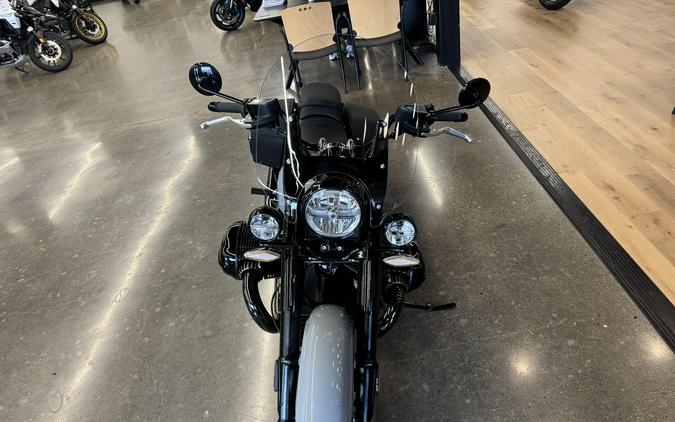 2025 BMW R 18 Classic - BLACKED OUT PKG - BROOKLYN GRAY METALLIC.. DEMO!!