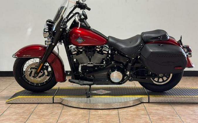 2026 Harley-Davidson® FLHC - Heritage Classic