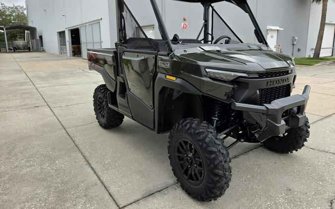 2026 Honda Pioneer 1000 Deluxe
