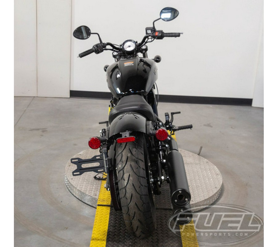 2023 Indian Scout Bobber Sixty Black Metallic