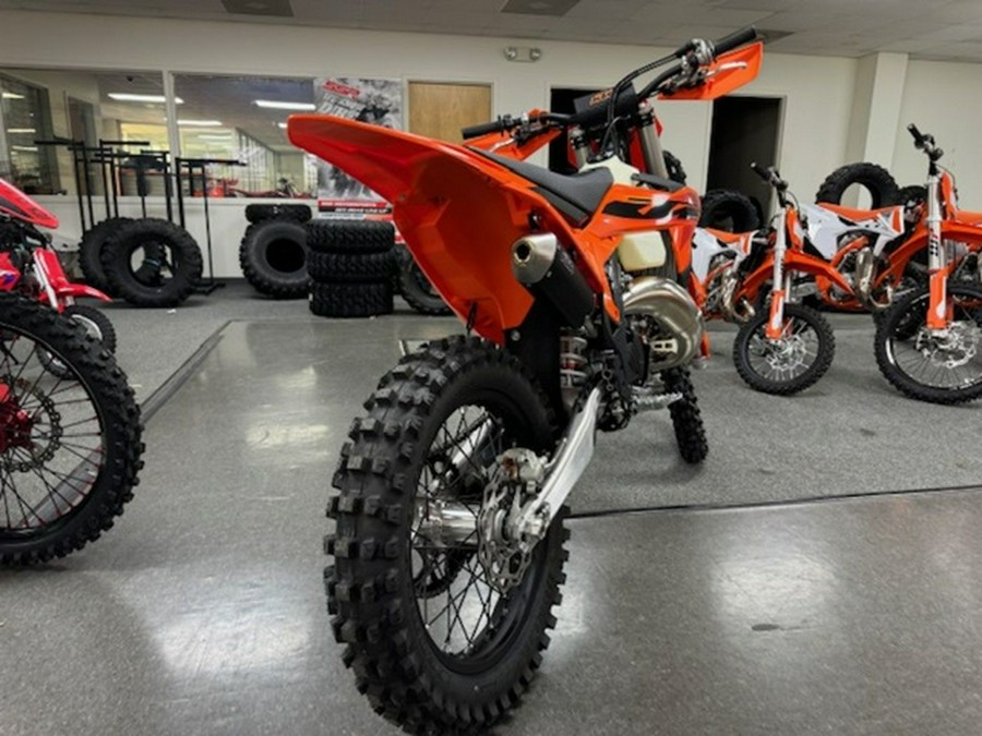 2025 KTM XC 125