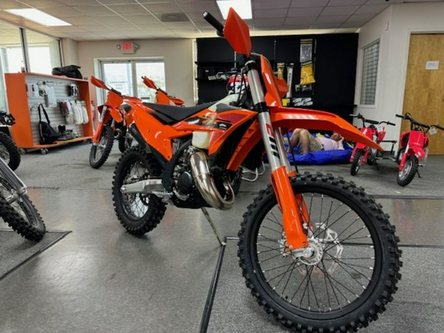 2025 KTM XC 125