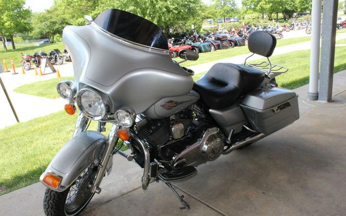 2010 Harley-Davidson® FLHTC - Electra Glide® Classic