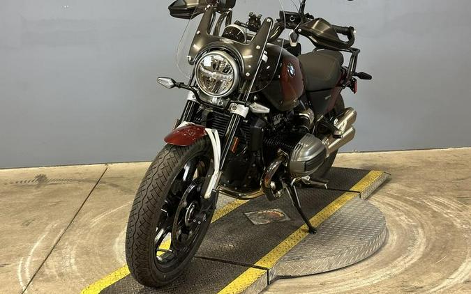 2024 BMW R 12 Aventurin Red Metallic