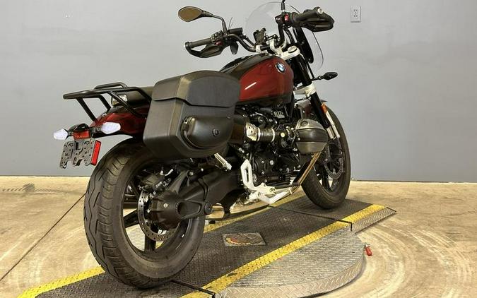2024 BMW R 12 Aventurin Red Metallic