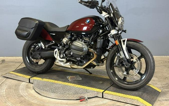2024 BMW R 12 Aventurin Red Metallic