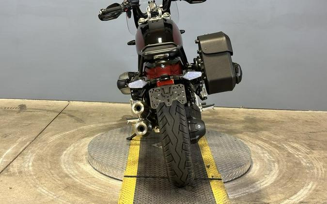 2024 BMW R 12 Aventurin Red Metallic