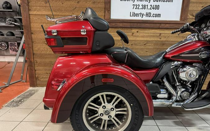 2012 Harley-Davidson® Tri Glide® Ultra Ember Red Sunglo FLHTCUTG