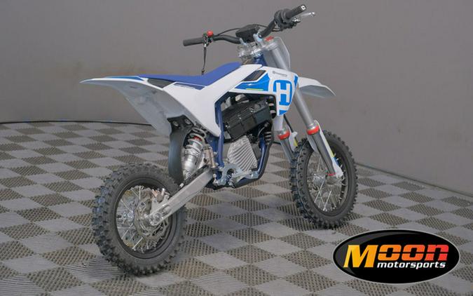 2024 Husqvarna EE 5