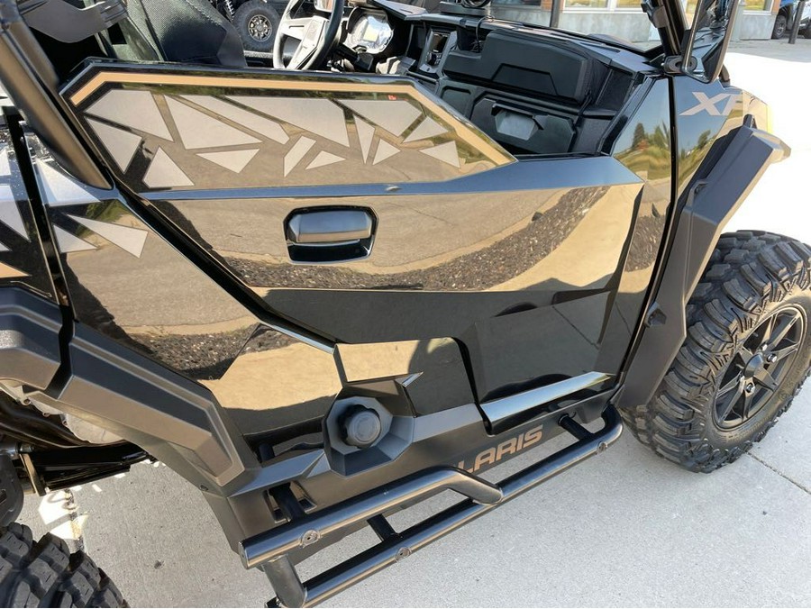 2022 Polaris Industries GENERAL XP 1000 Deluxe Black Crystal