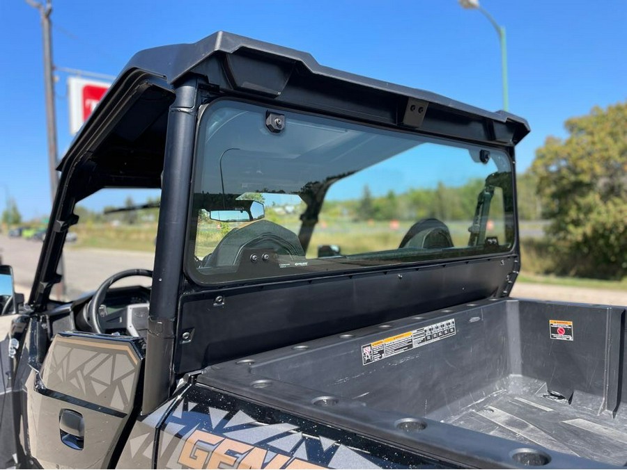 2022 Polaris Industries GENERAL XP 1000 Deluxe Black Crystal